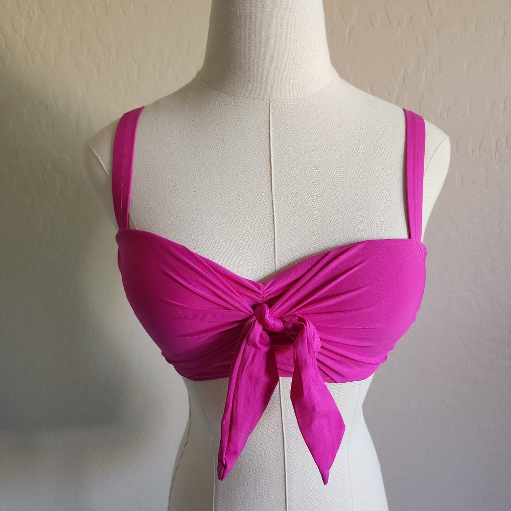 Alex‎ Marie Pink Bikini Top Small NWOT Underwire Summer Pool Vacation Resortwear